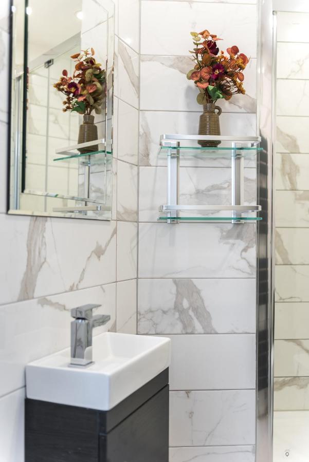 Spacious Newly Refurbished Central Apt Edimburgo Esterno foto